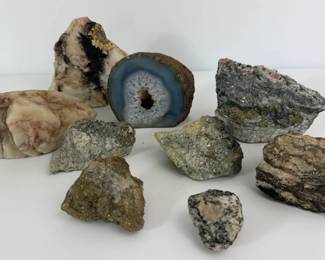 Assorted Mineral Specimens Quartz Agate Geode Pyrite Ore Rock Collection
