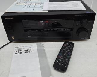 Pioneer VSX-D411 AV Receiver with Remote