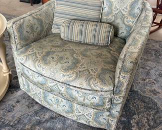 Ethan Allen Paisley Pattern Swivel Armchair