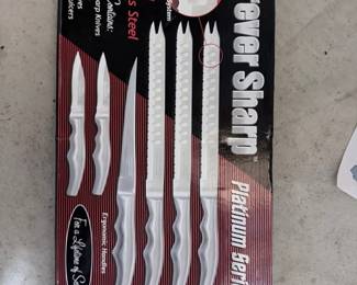 Forever Sharp Platinum Series Knife Set