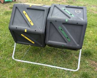 Miracle-Gro Dual Chamber Tumbler Composter