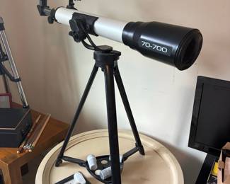 70-700 Refractor Telescope with Tripod