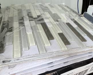Pebble Interlocking Glass Mosaic Tile