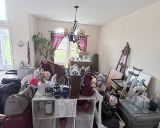 Assorted Home Goods and Decor
