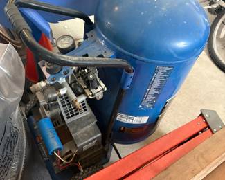 Campbell Hausfeld 20 Gallon Air Compressor