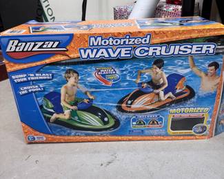 Banzai Motorized Wave Cruiser