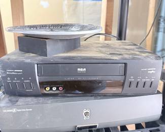 RCA VR500 VCR and TiVo Series 2 Digital Video Recorder