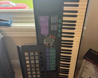 Yamaha PSR-185 Advanced Wave Memory Stereo Keyboard