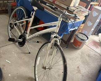 Schwinn Network Women's Hybrid Bicycle