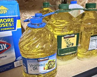 Kirkland Signature Vegetable Oil and Olive Oil