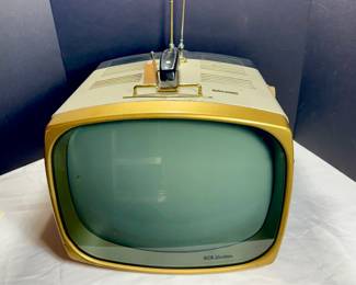 1950'S RCA VICTOR DELUXE TELEVISION