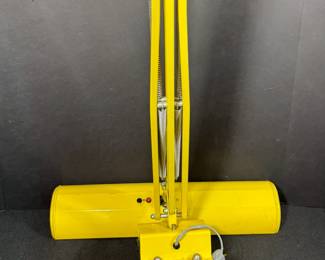 MID CENTURY MODERN RETICULATING DRAFT LAMP