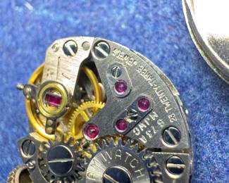 WALTHAM 23 JEWEL MECHANICAL WIND WATCH
