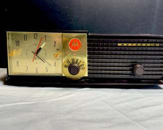 ATOMIC AGE, MCM MOTOROLA WORKING TRANSISTOR RADIO