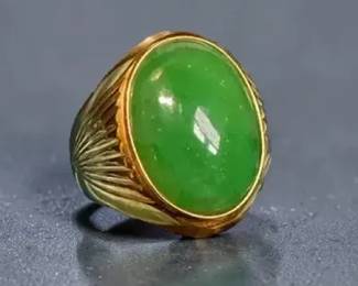 Jade & 18K Gold Men's Cabochon Ring