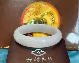White Jadeite Bangle