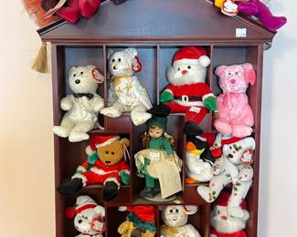 A selection of Bennie Babies & Madame Alexander Dolls 