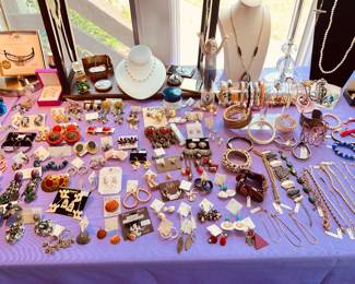 Wide selection of Costume Jewelry