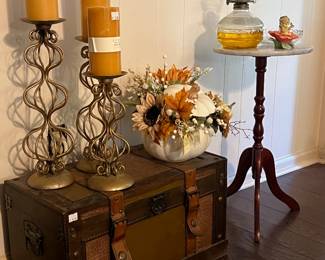 Misc Decor & Chest