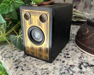 Vintage Brownie camera~