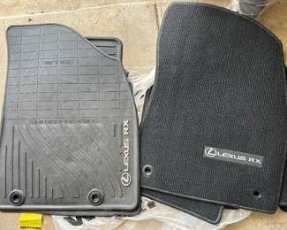 4 sets of Lexus car mats~