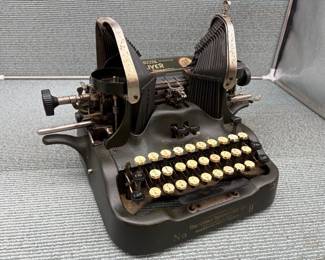 ANTIQUE c1910 OLIVER #9 MANUAL TYPEWRITTER...EXCELLENT CONDITION