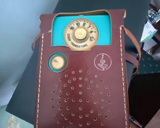 Vintage Emerson transistor radio