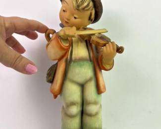 078 tallvintagegoebelhummelthefiddlerf