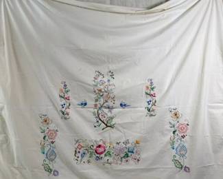 013 vintagehandembroideredfloralbirdbed