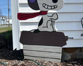 306 snoopyflyingacepeanutsoutdoorwooden