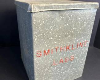081 smithklinelabsvintagegalvanizedmedic