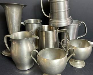 259 mixedlotofvintagemetalpewtertankar