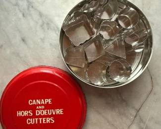 344 vintagetincanapehorsdoeuvrecutters