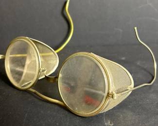 255 vintageindustrialsafetyglasseswithw