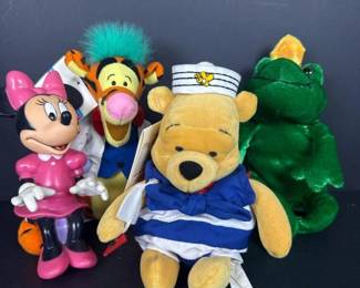 372 disneystoreminibeanbagnauticalpooh