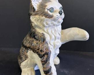 240 vintagehandpaintedceramiccatfigurin