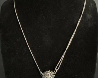 059 alexandanilotuspeacepetalsnecklace