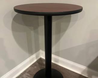 380 24roundbarheightbistrotablewithpe