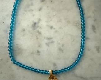 331 beadednecklacewithgoldtonemalteses