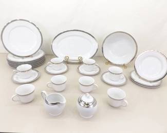 27 Piece Royal Doulton Platinum Set