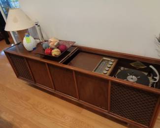 Vintage MCM Stereo Player