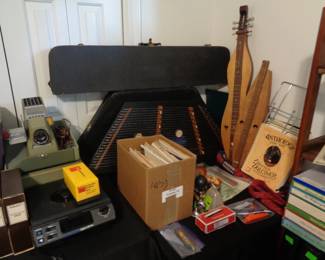 Vintage Mountain Dulciner, 3 String Tear Drop Dulcimer,  Hammered Dulcimier