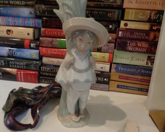 Iiadro Figurine