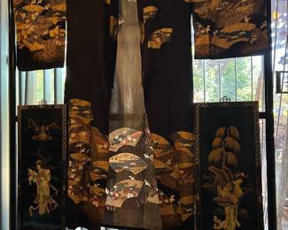 Japanese Bride's Kuro Tomesode Wedding Kimono