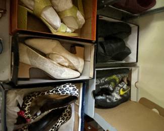 Women's Clothing Small to Medium, Shoe Size 7