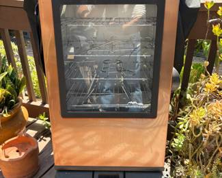Masterbuilt Electric Vertical Smoker