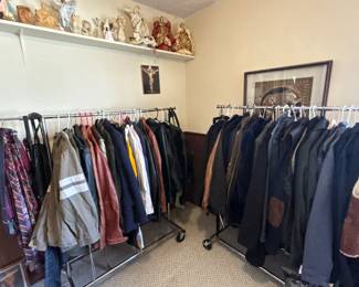 Men's Clothing Medium, Shoe Size 9