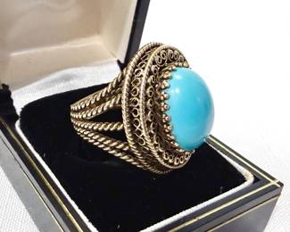 TURQUOISE AND GOLD RING. APPRAISAL IN HAND