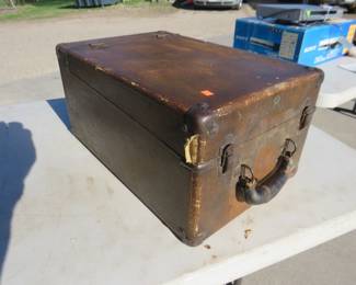 Lot 178. Vintage Bell and Howell 16mm film projector. Powers up and light comes on and motor runs, but not otherwise tested