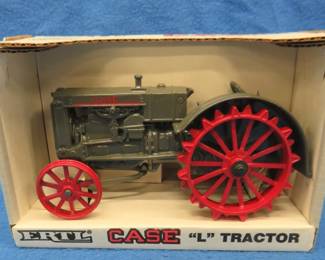 Lot 143. 1987 Ertl Case "L" tractor in 1:16 scale.